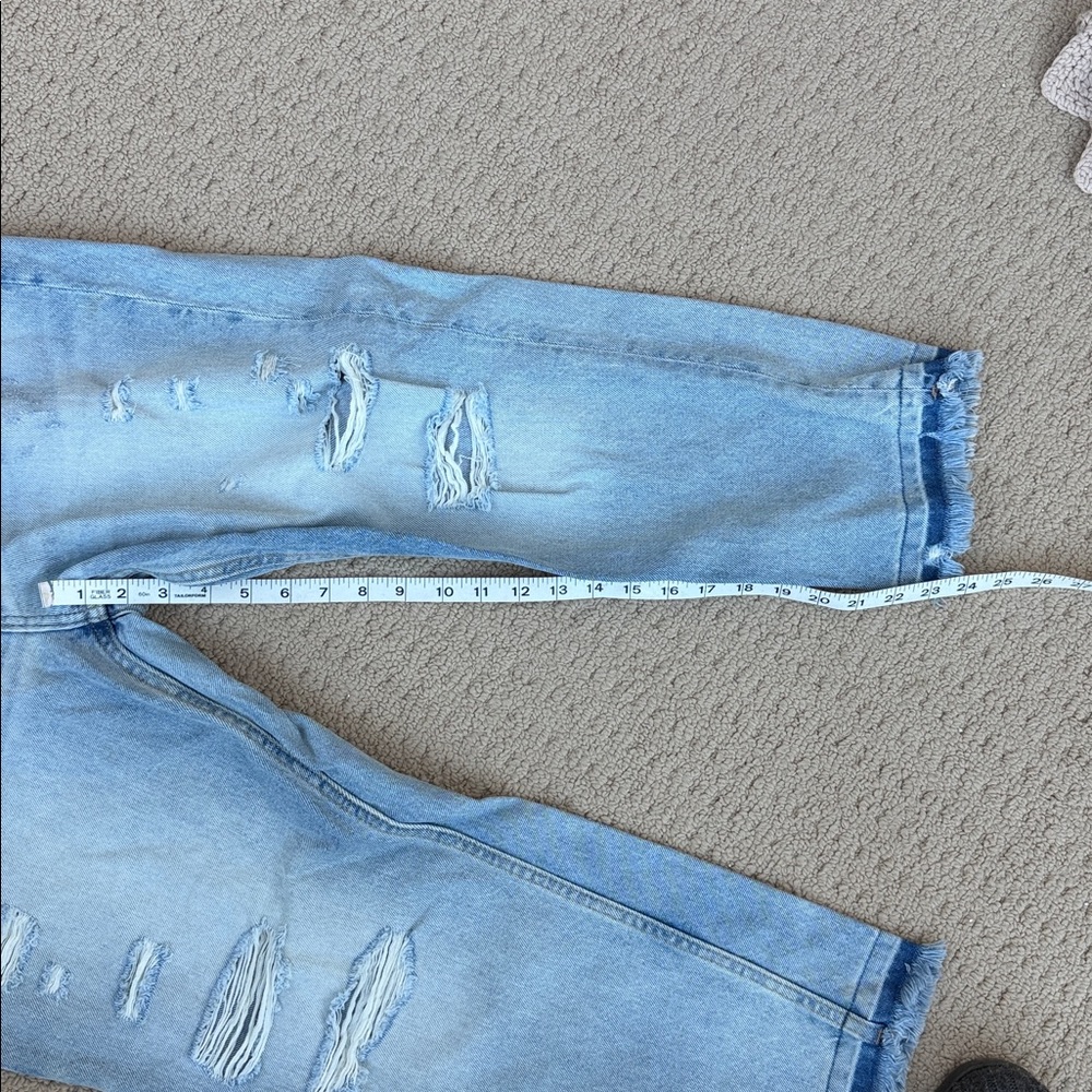 Old Navy Button-fly High Rise Sloughy Ripped Straight Crop Jeans - Picture 9 of 12